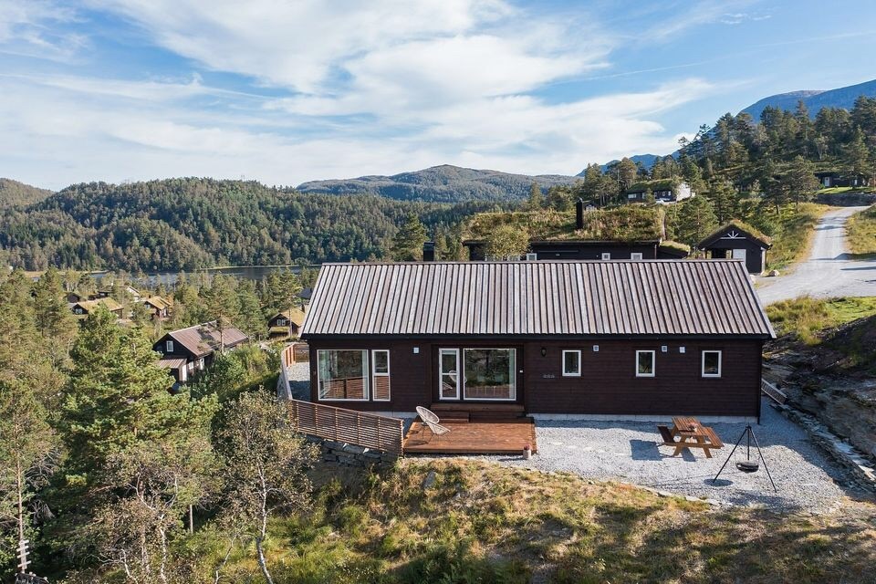 Haukås上的大型家庭小屋