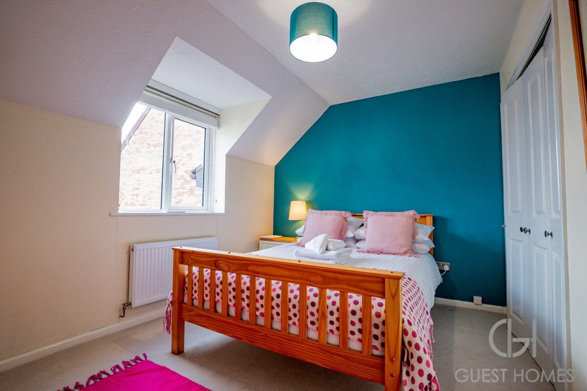 Guest Homes | Chichester Close Flat