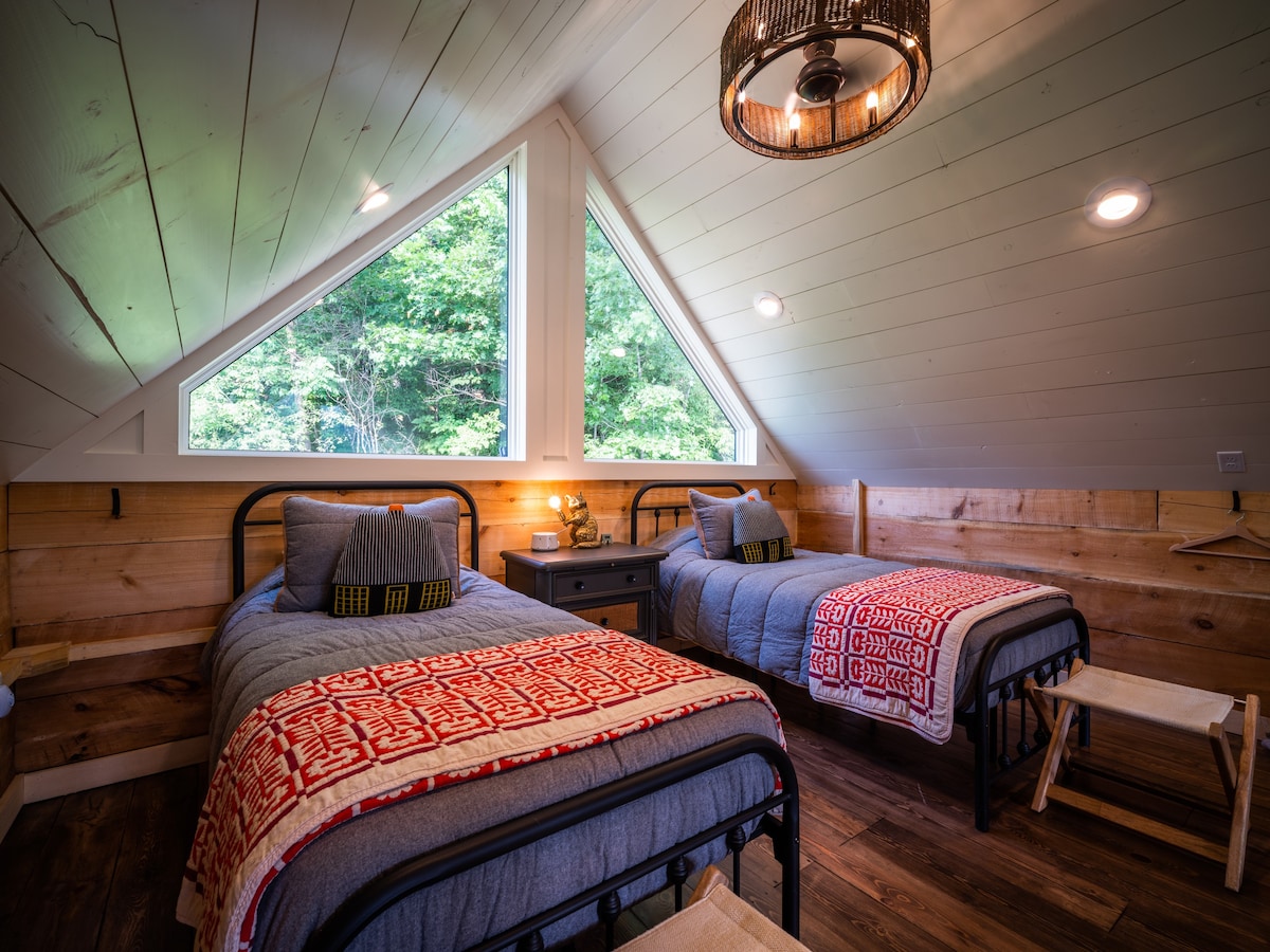 Aspenshire Cabin: a nod to English Charm