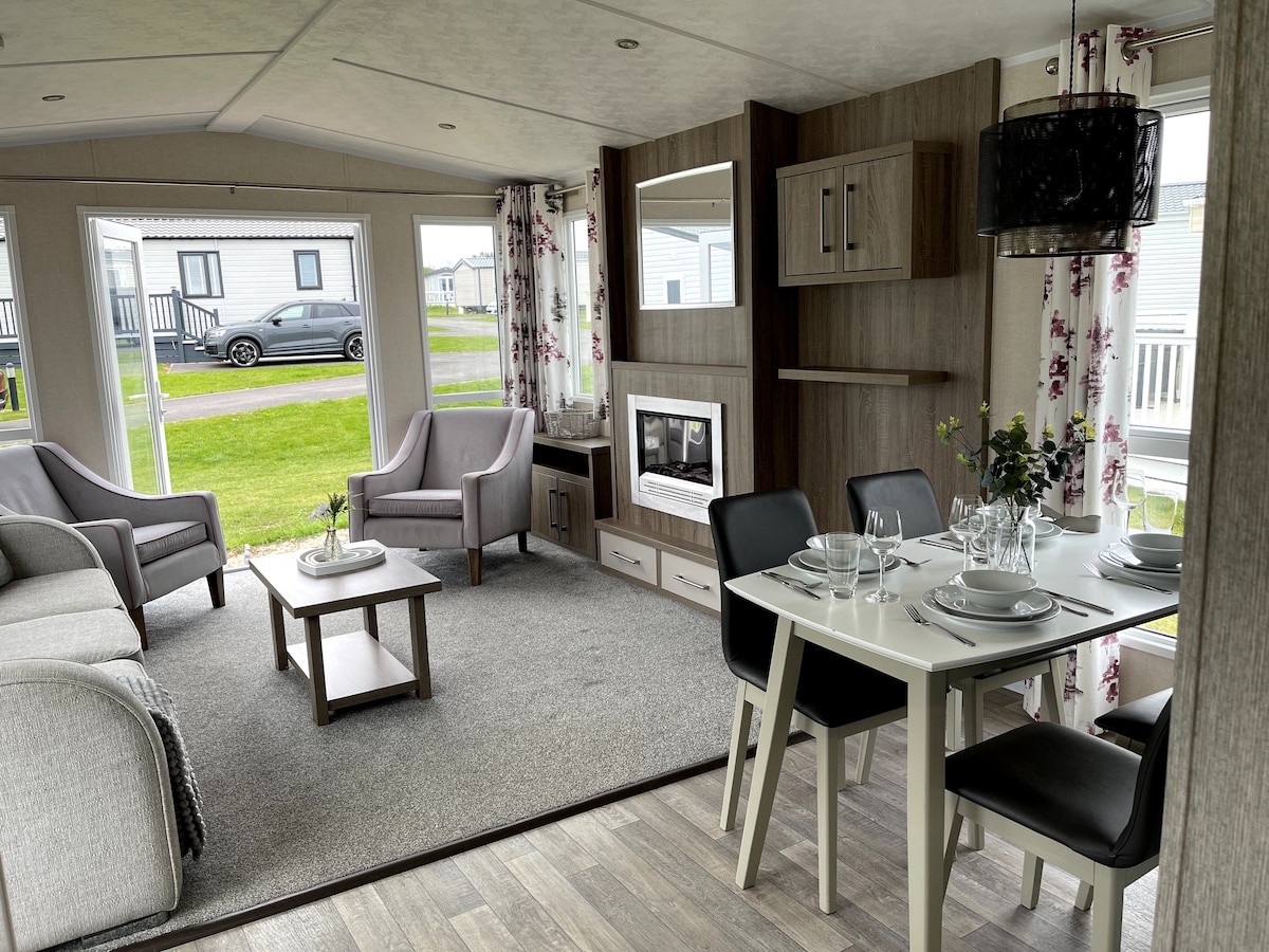 Salt & Sand - Caravan Hire