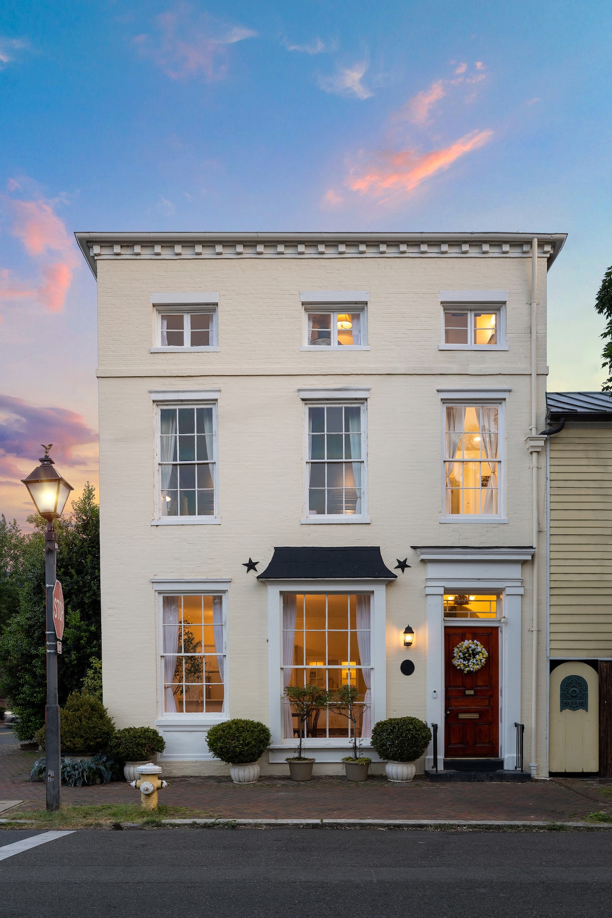 Historic Apothecary | 2 Master Suites | Old Town