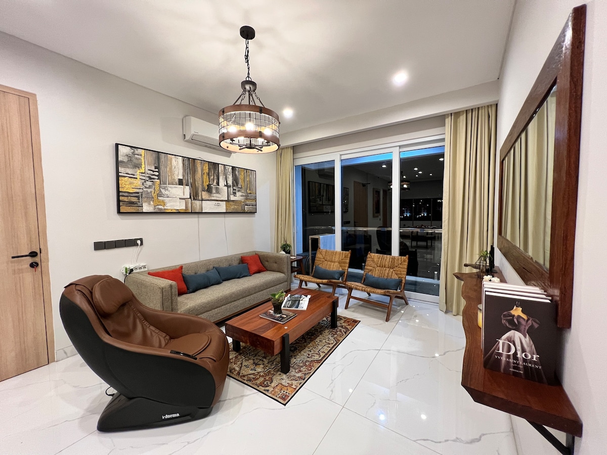 Luxury Villa With Golf View in Bandung 5 BR