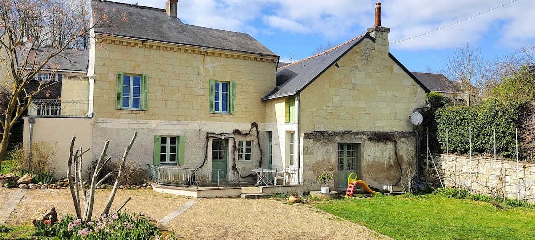 Fontevraud-l'Abbaye的民宿