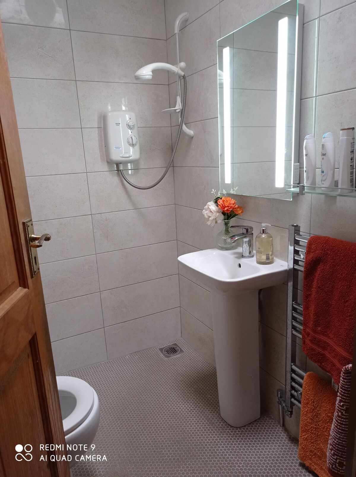 Warm and Cosy Space with private Ensuite Bathroom