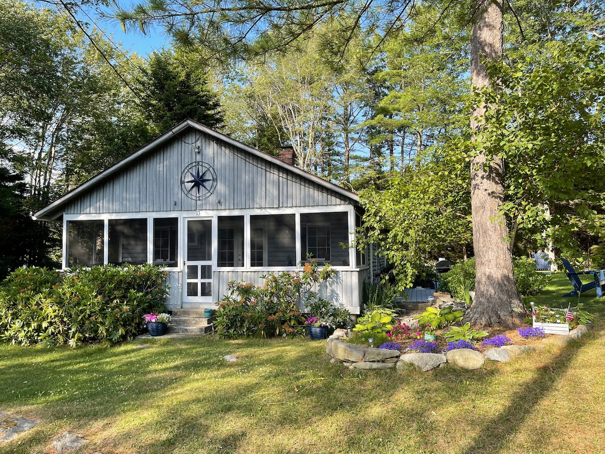 Waterfront Tranquil Boothbay Cottage