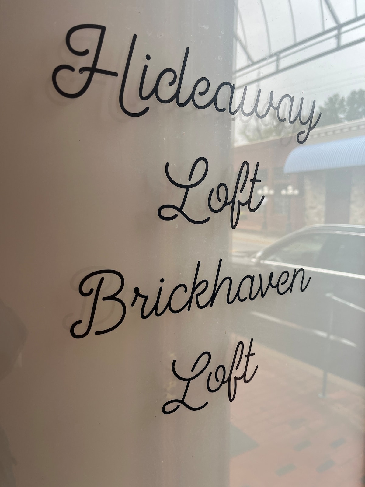 Hideaway Loft - on Main St.