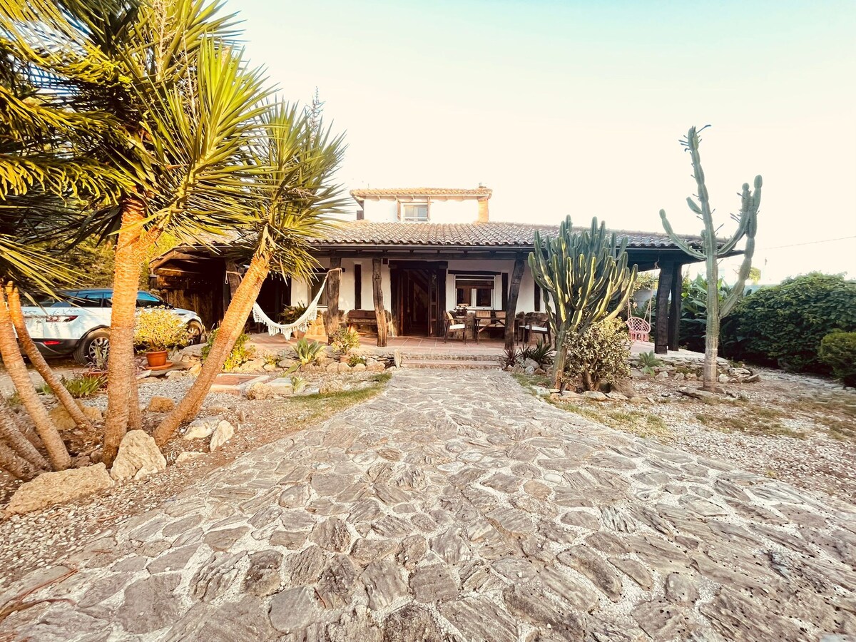 Villa para 13pax en el Palmar, WiFI + 500m playa