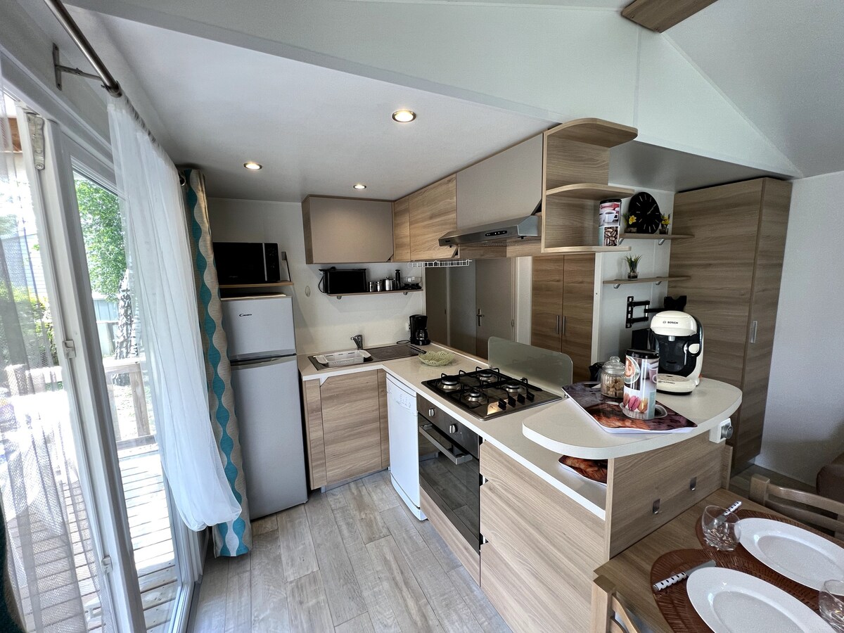 Mobil home spacieux,cosy dans un camping SIBLU 4 *