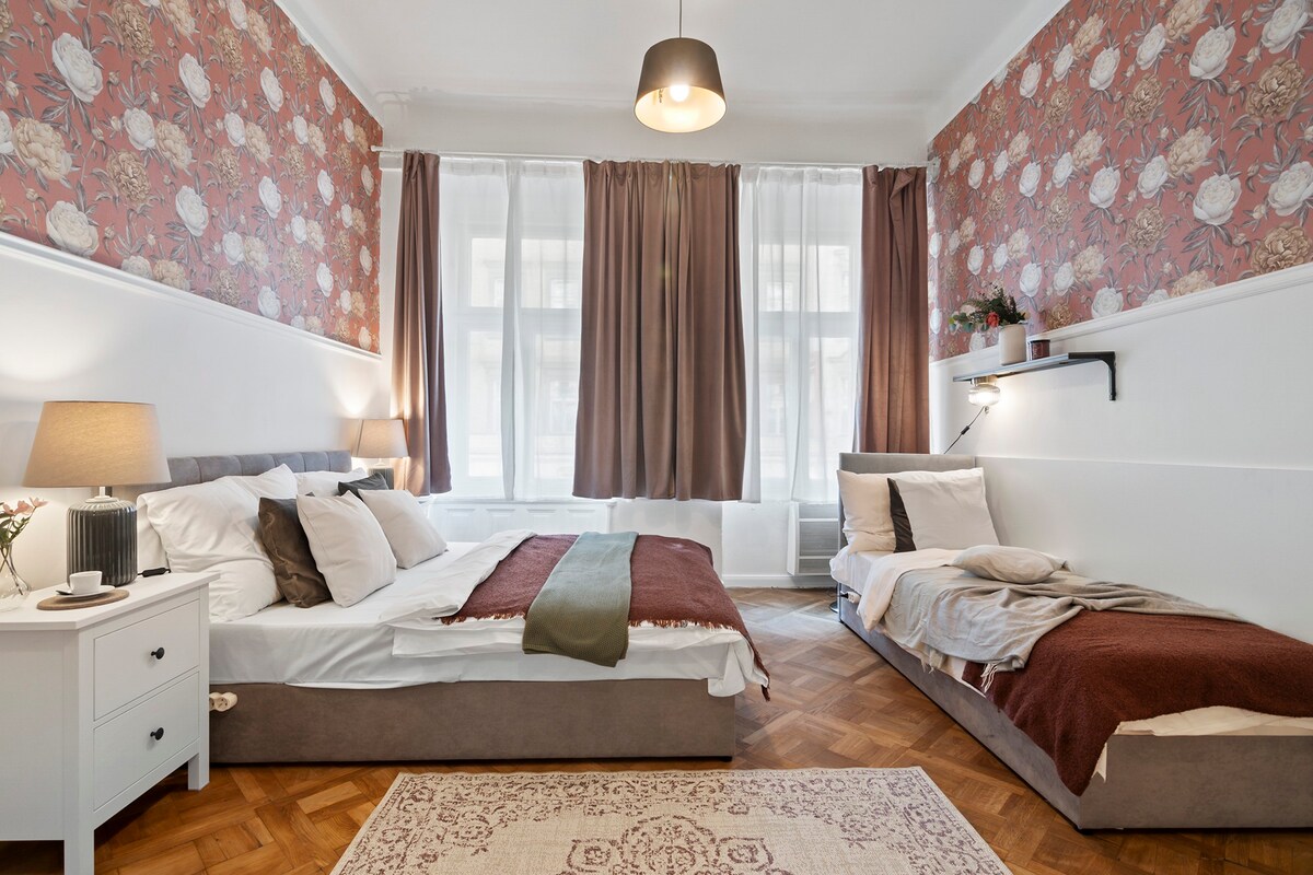 Apartment 21 near Florenc Prague by Michal&Friends