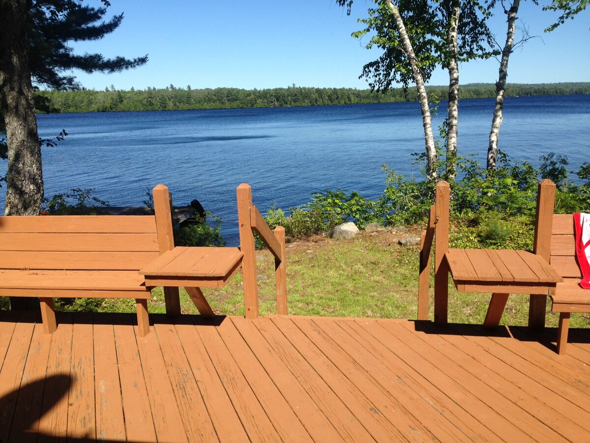 Beautiful Schoodic Lake Getaway