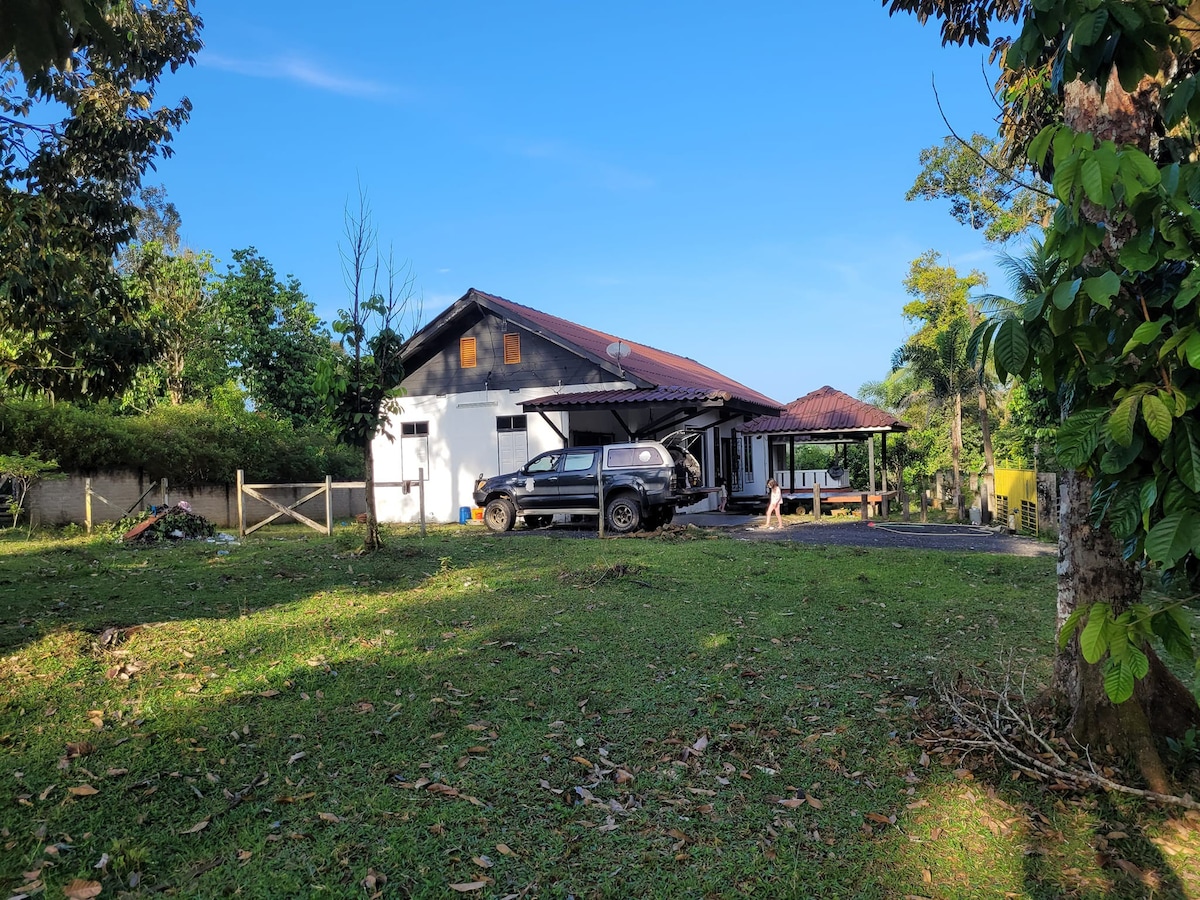 The Durian Retreat Bukit Perpat