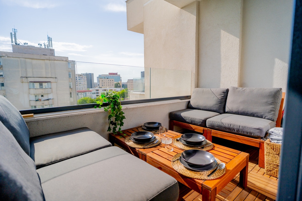 Union Plaza 1BR | Rooftop Delight at 12th floor