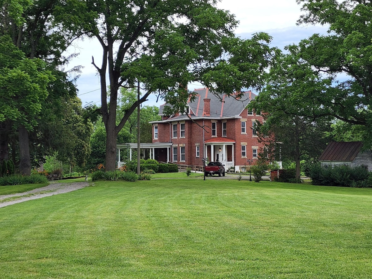 The Scott Hill Mansion