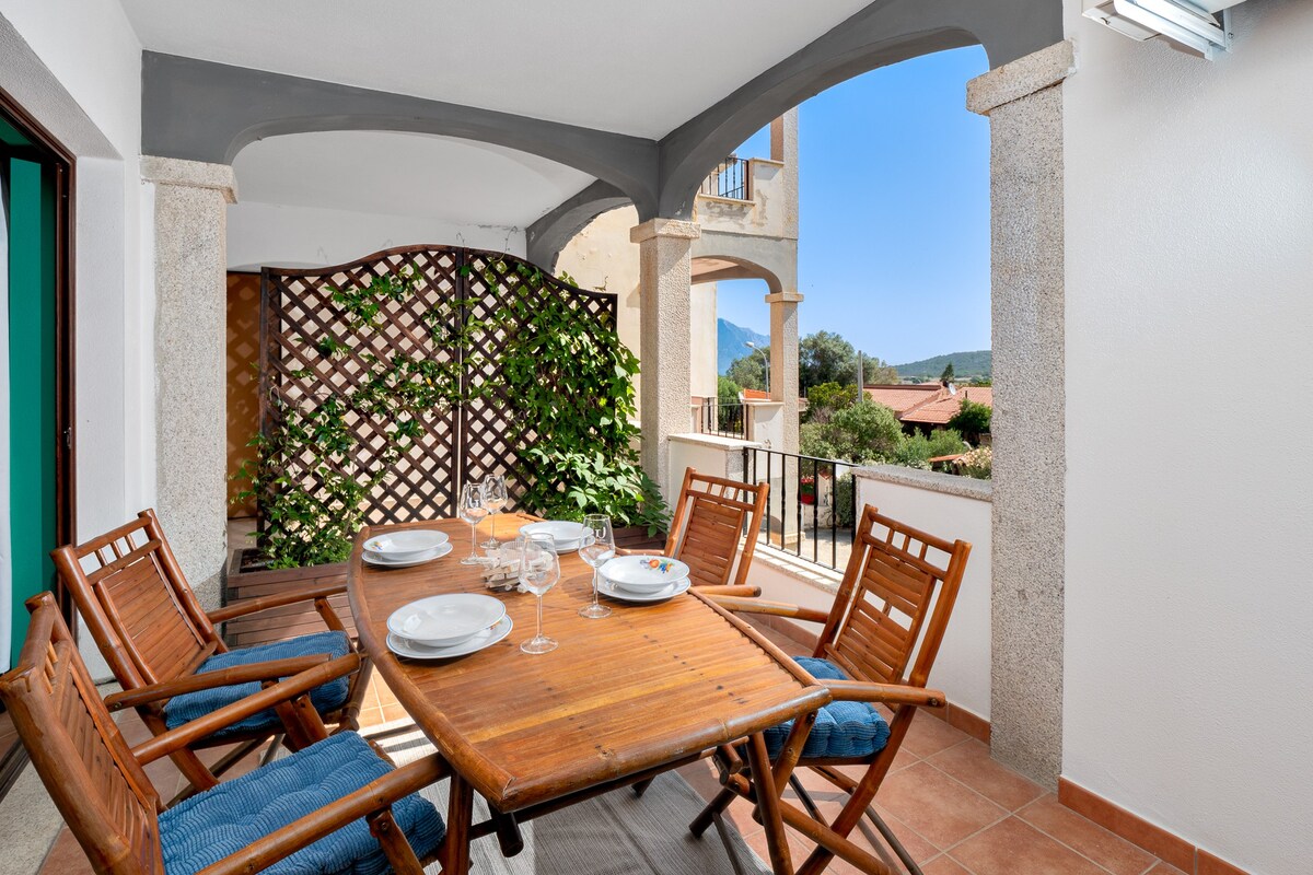 [Porto Taverna] Terrace 1 km from the Beach,