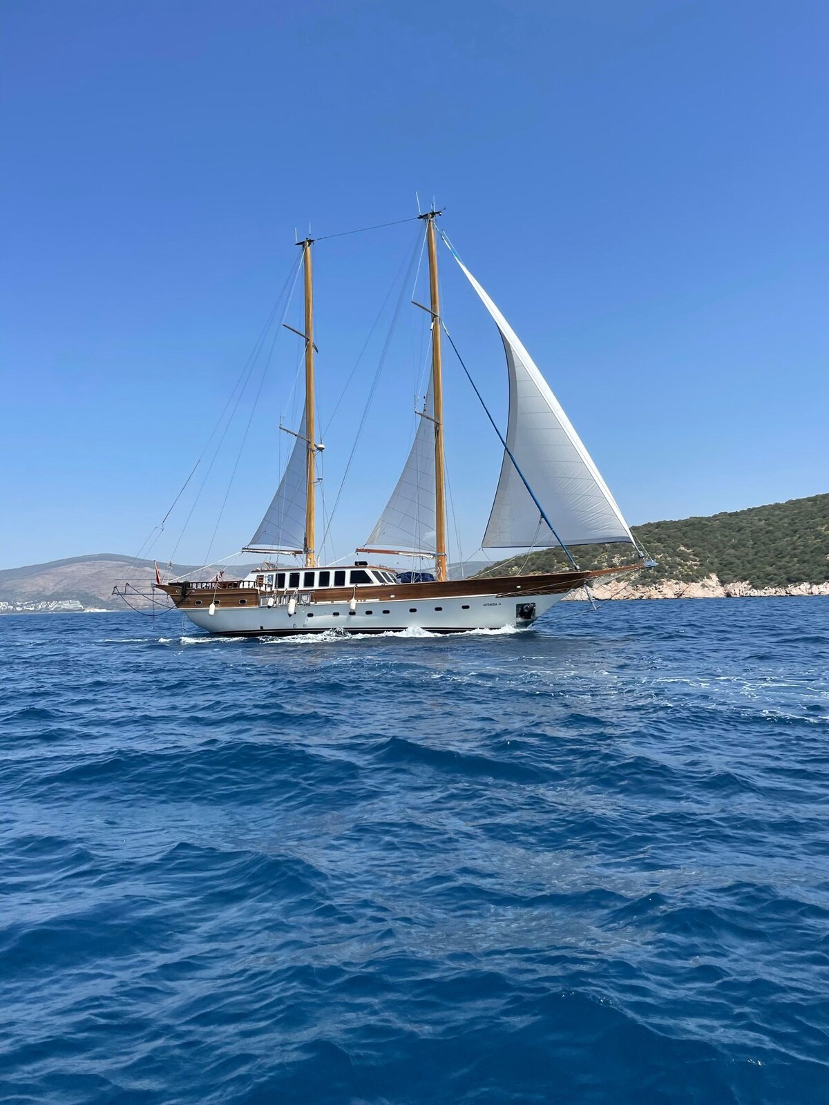 Sardinia Boat Vacation - Sailboat Artemisia