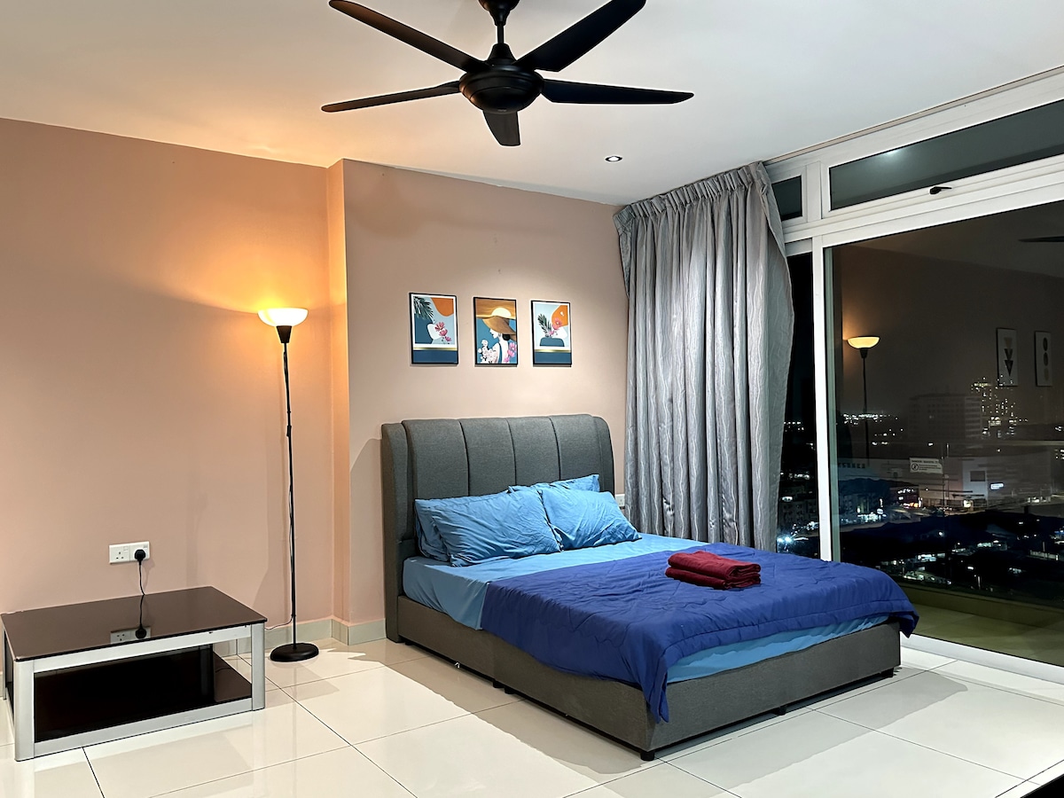 KSL D'esplanade Modern 2BR @ 6pax | Wi-fi Netflix