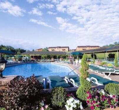 2BD, Villa Roma Resort Lodges
