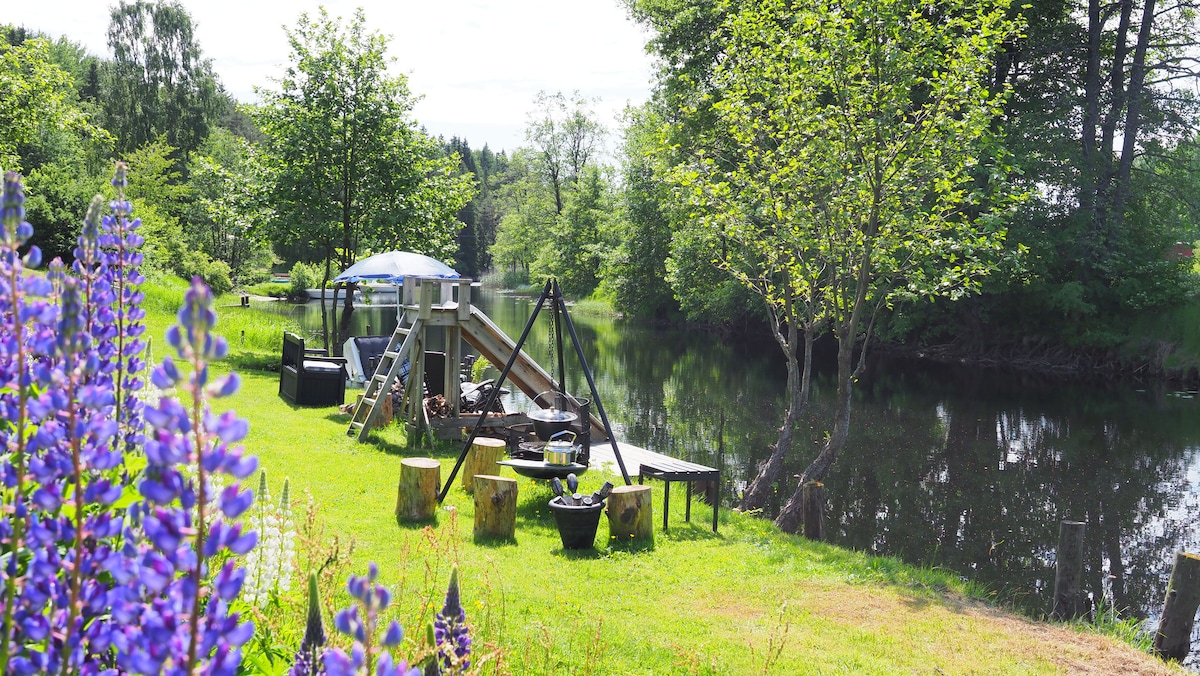 Riverside Bliss Camp: 3 man tent Near Tvedestrand