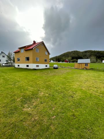 Bjarkøy的民宿