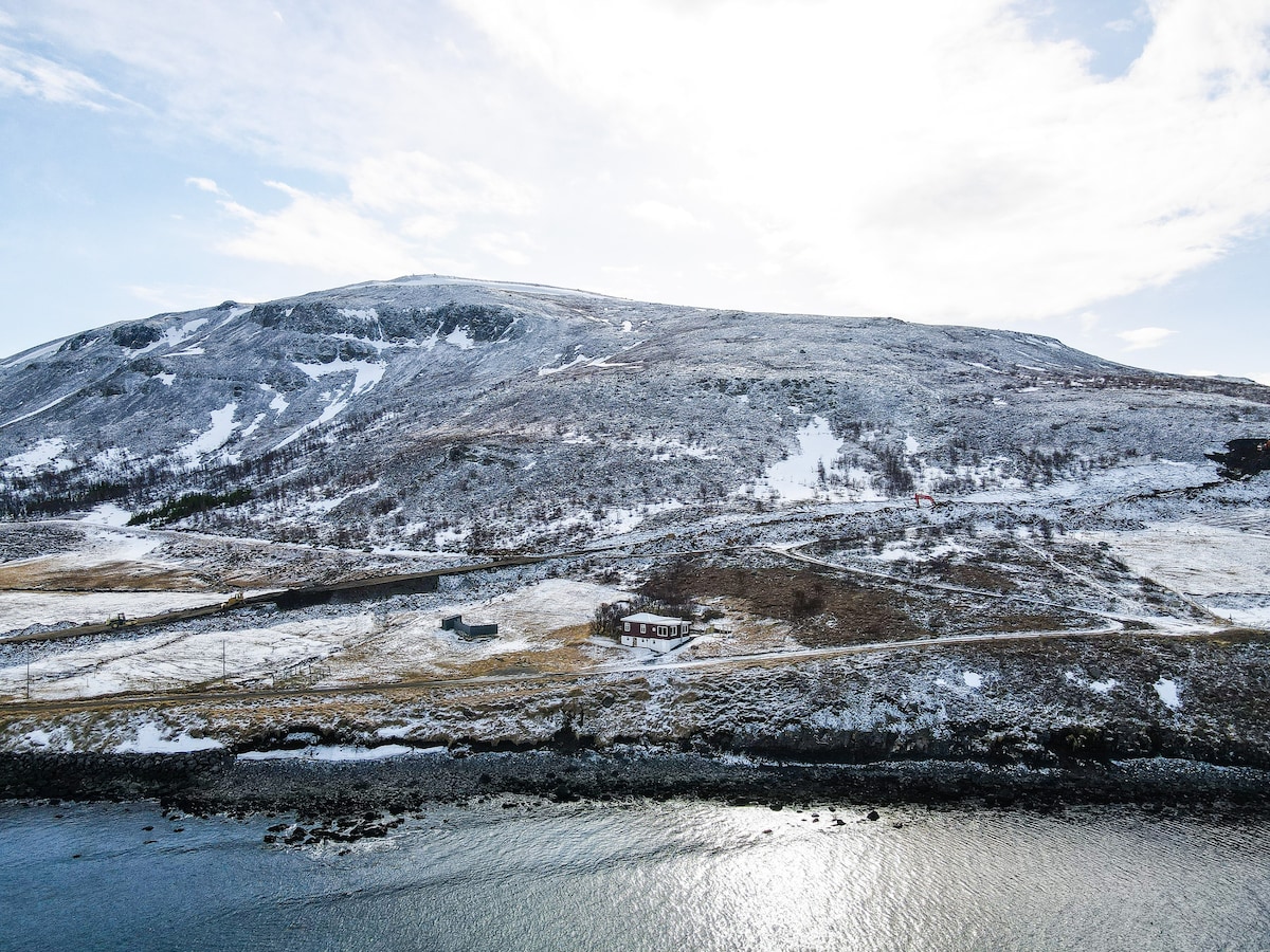 House in Grenivík with amazing view.