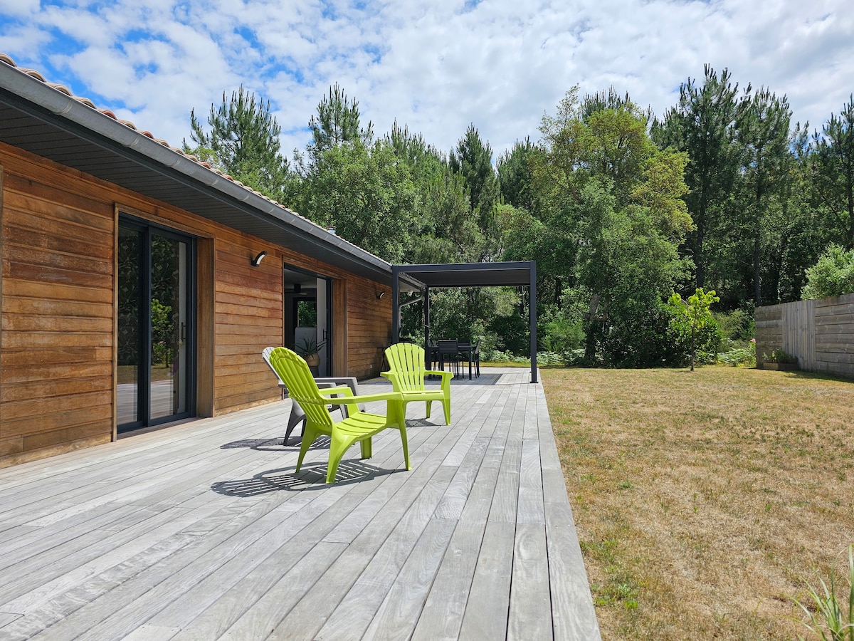 Maison entre plage et forêt