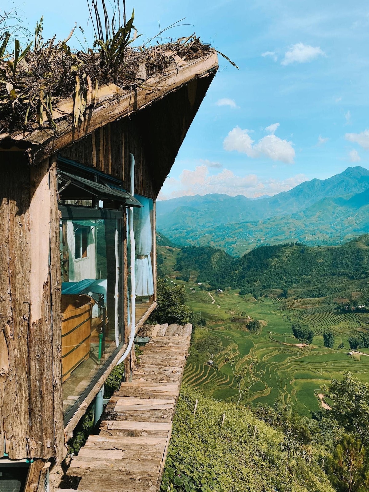 Bungalow 1 with 360 view of sapa