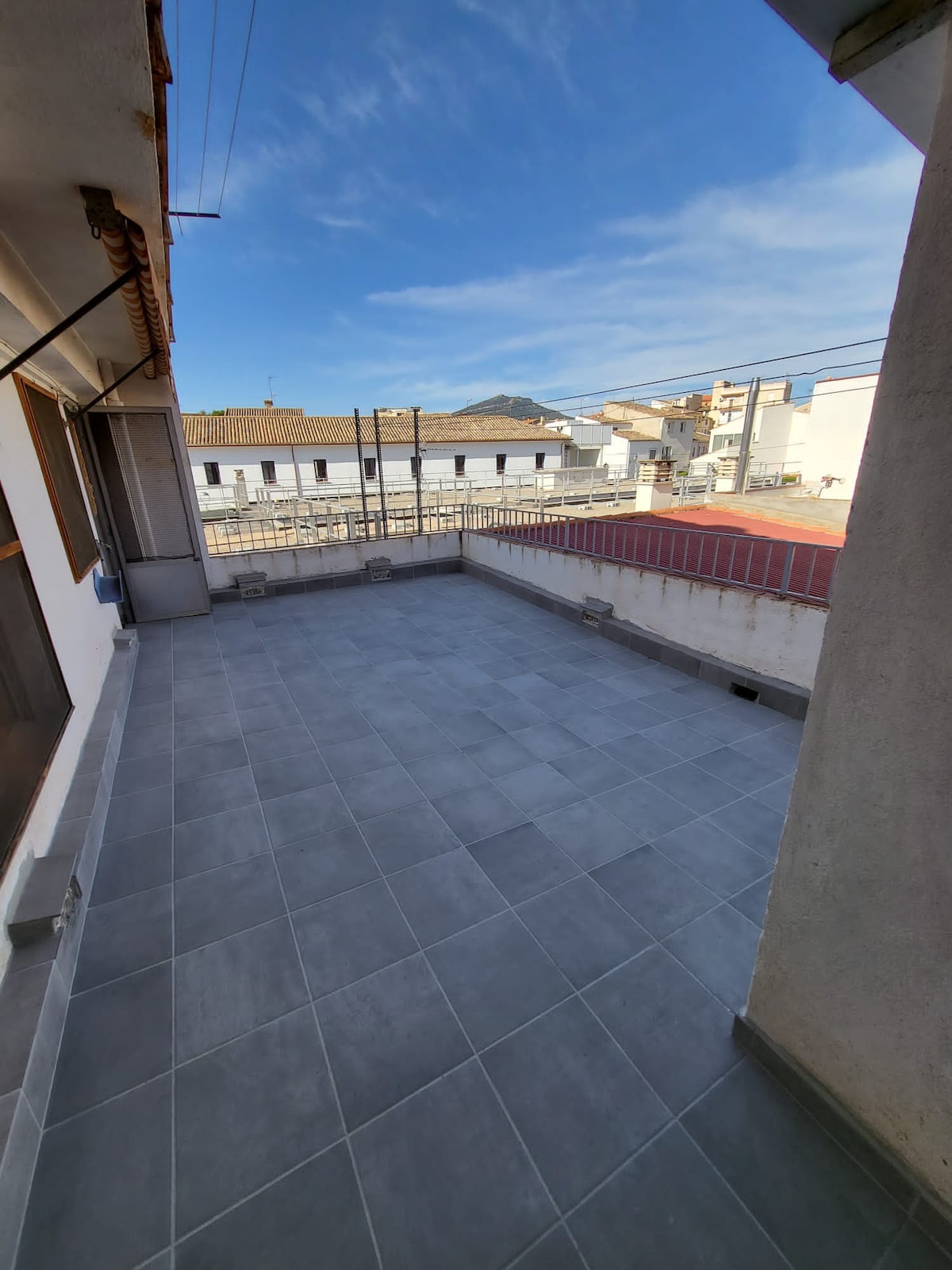 Piso de 4 Habitaciones y Terraza