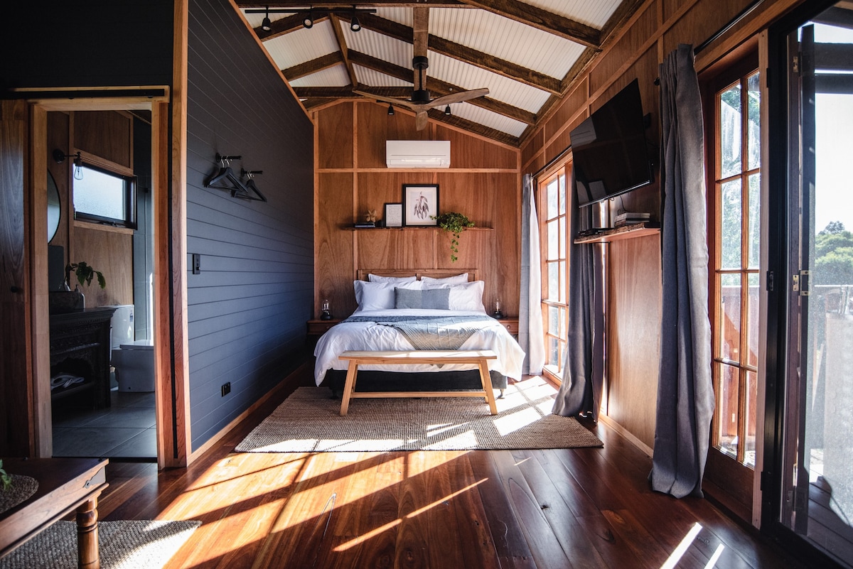 Grey Gum Eco Luxury Cottage