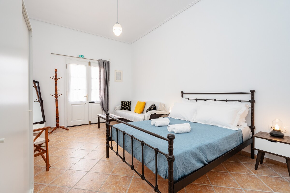 Spacious & cool apartment, Halki