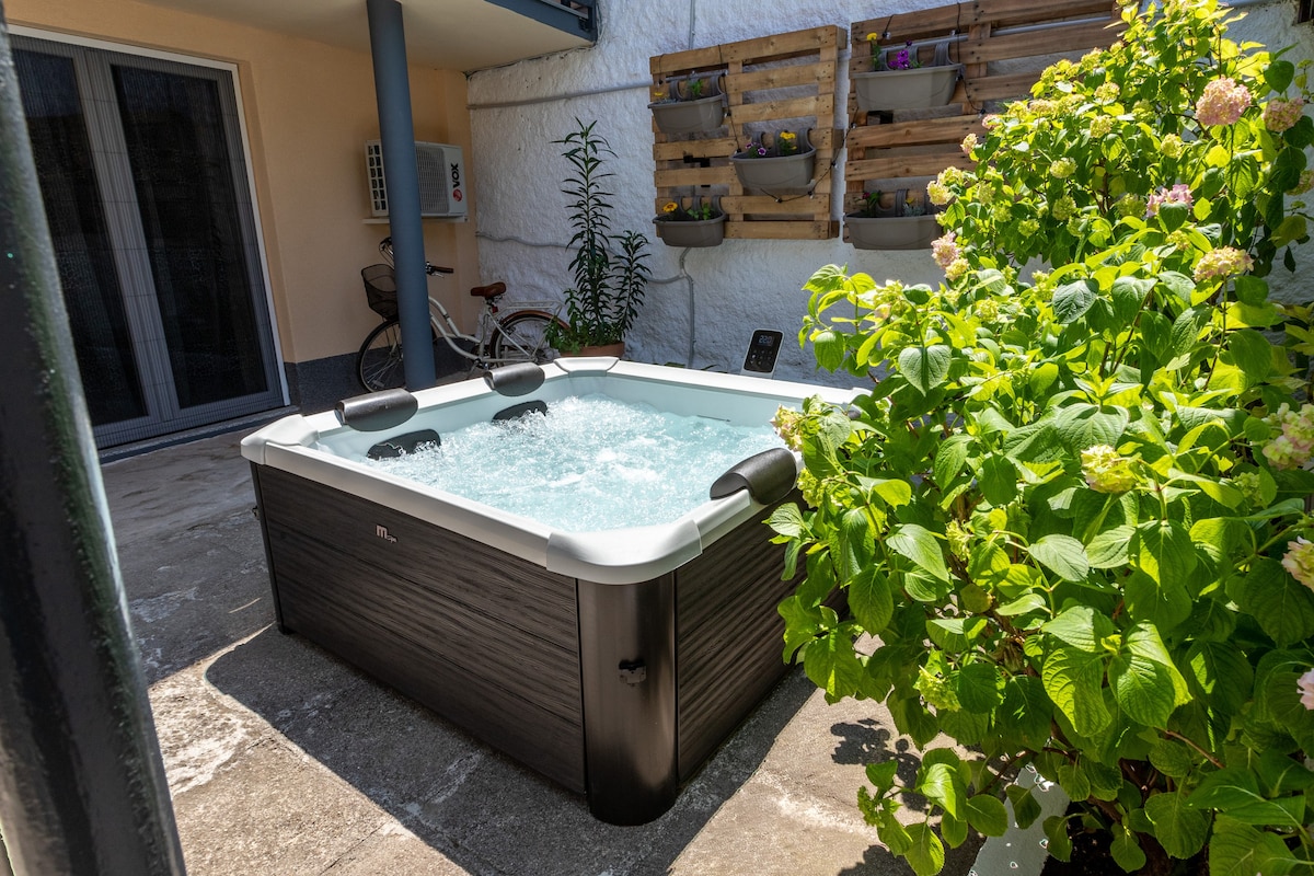 Self Check-in Jacuzzi Apartment