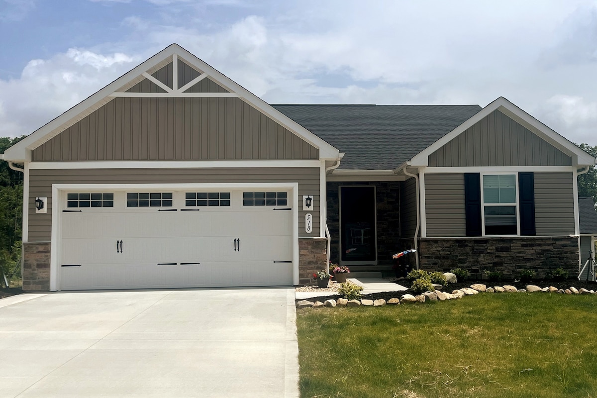 New Modern Home with Attached Garage and Entry