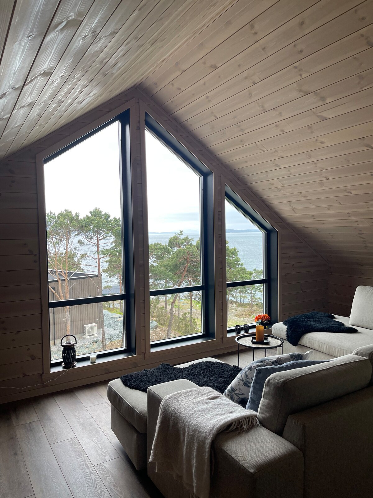Luxurious cabin by the Hardanger fjord