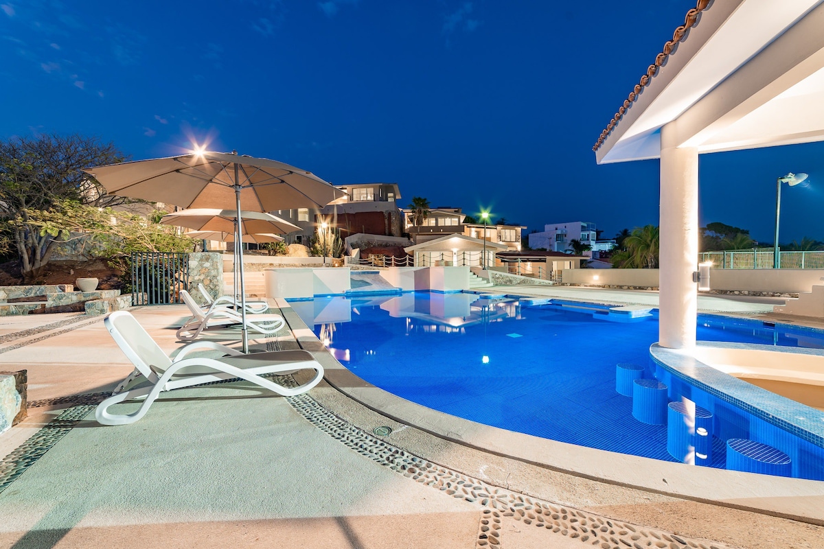 Oceanview Oasis, Resort Style Pool, AC, Villa 1