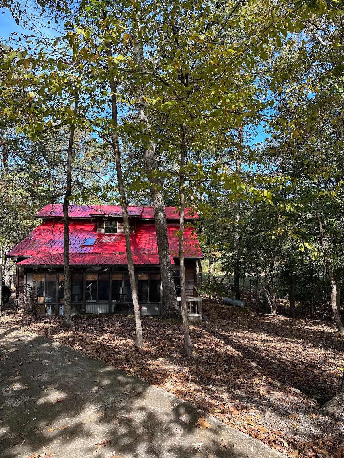 迷人的河滨小屋， 8张床+船只停车