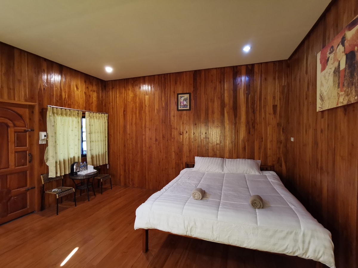 Ban Pak Mittrapap Deluxe room 2