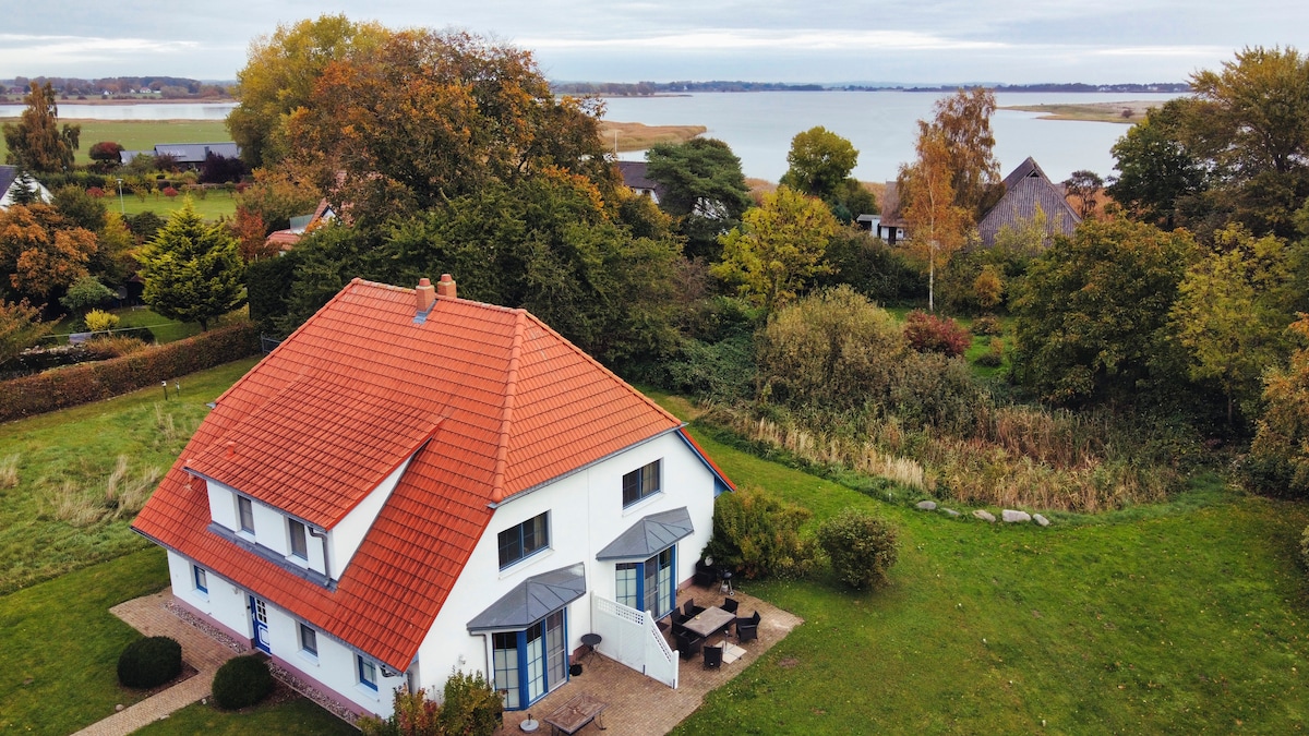 Sauna & Natur: Ferienhaus Dycke