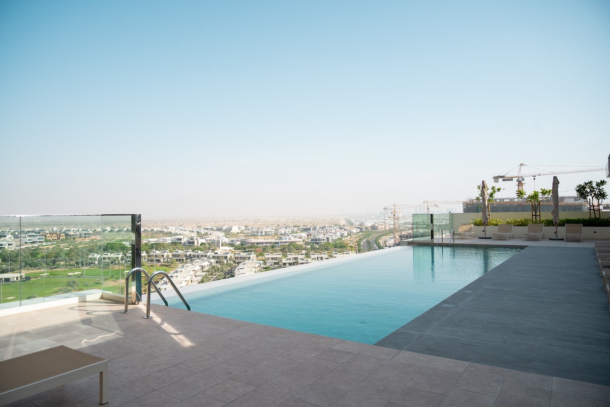 Dubai Hills 1 BR Apt Golf View