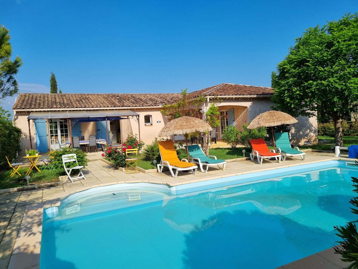 Villa de charme  avec jacuzzi