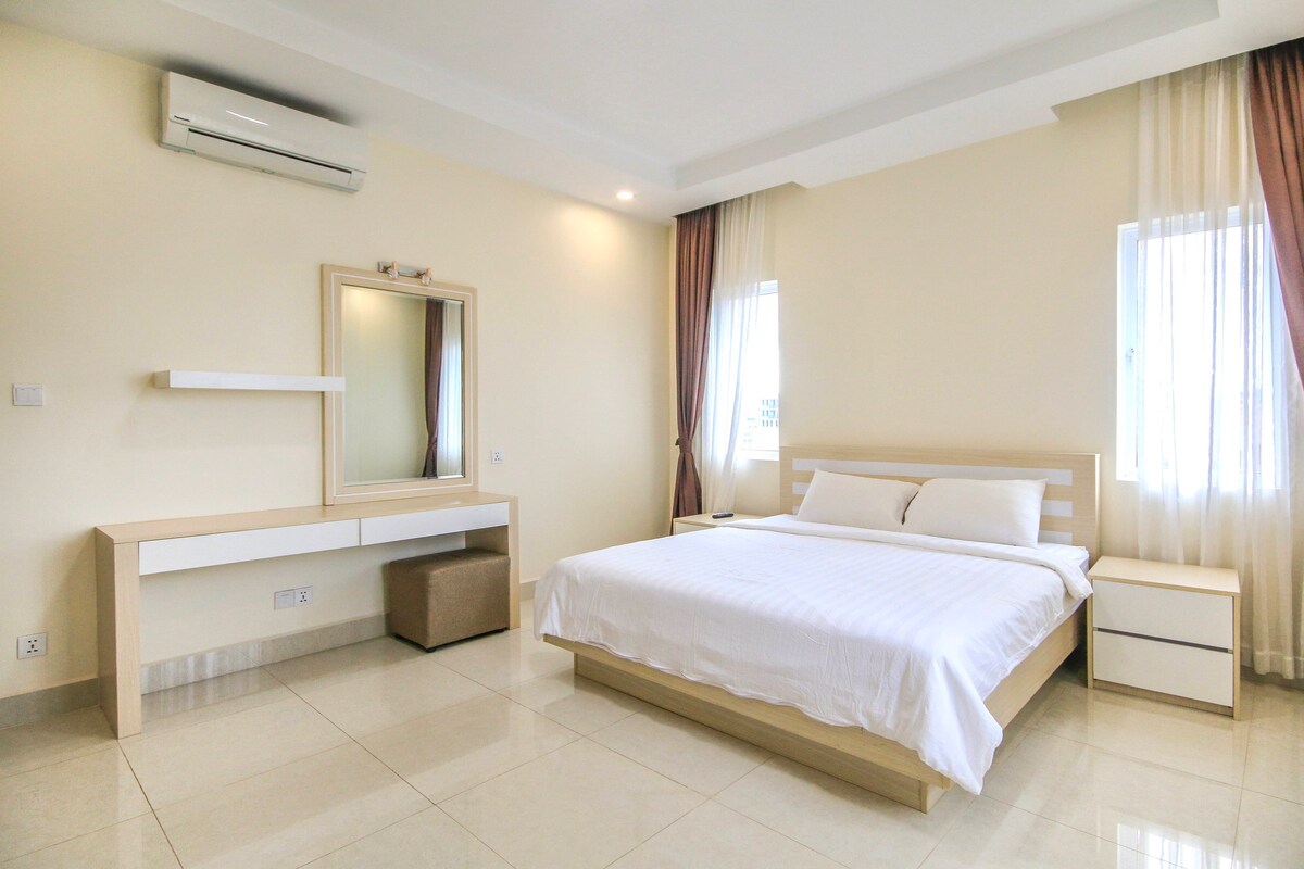 Lovely Boeung Trabek 1-Bedroom Apartment !