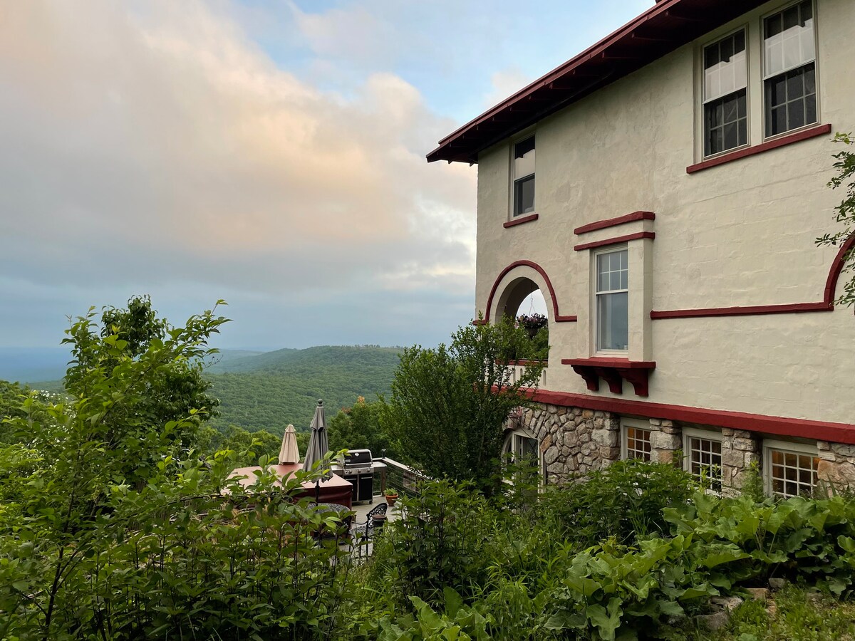 Mountaintop Retreat