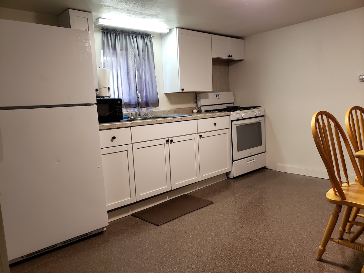 We pay Airbnb Fees! 2br Condo in unit washer/dryer