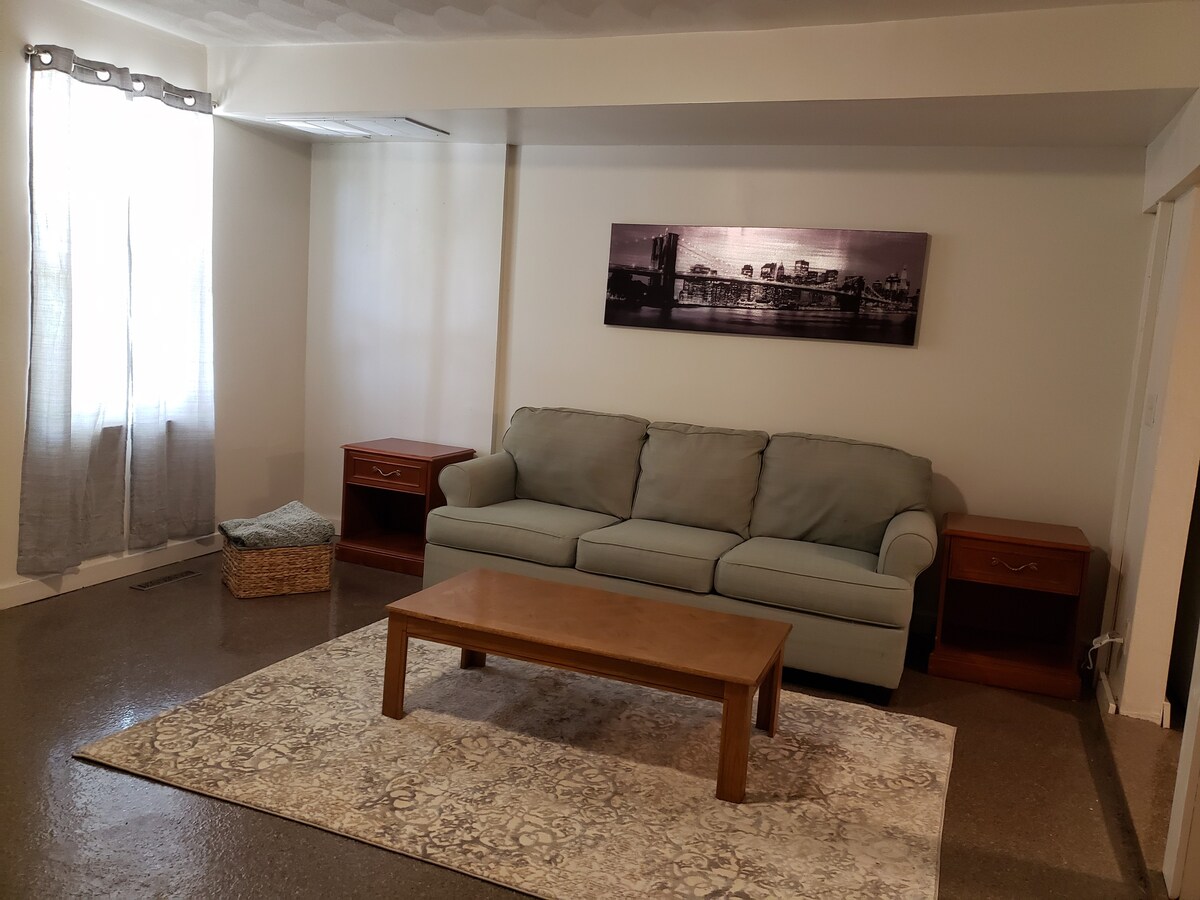 We pay Airbnb Fees! 2br Condo in unit washer/dryer