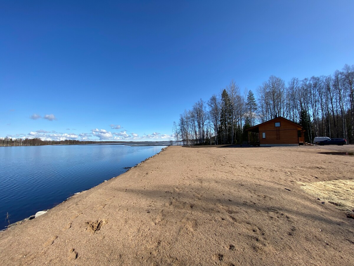 Huvila järven rannalla, Villa Rantakoivikko