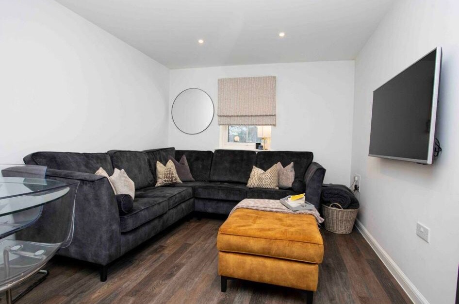 Clean & Stylish 1 bed apartment
