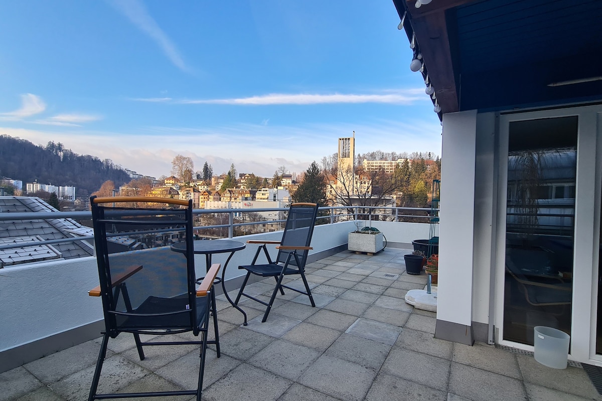 Dachgeschosswohnung mit Balkon, Luzern