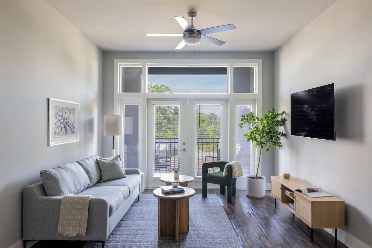 Mint House Greenville - West End: Two Bedroom Apt+