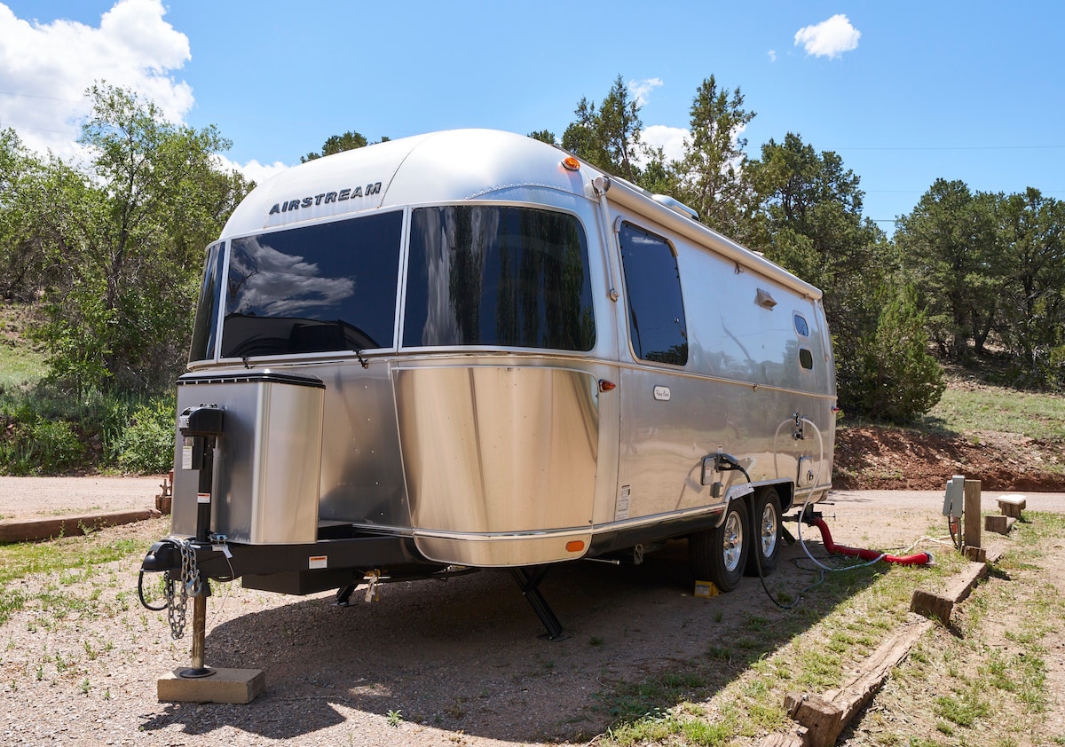 Airstream glamping/Hidden Valley