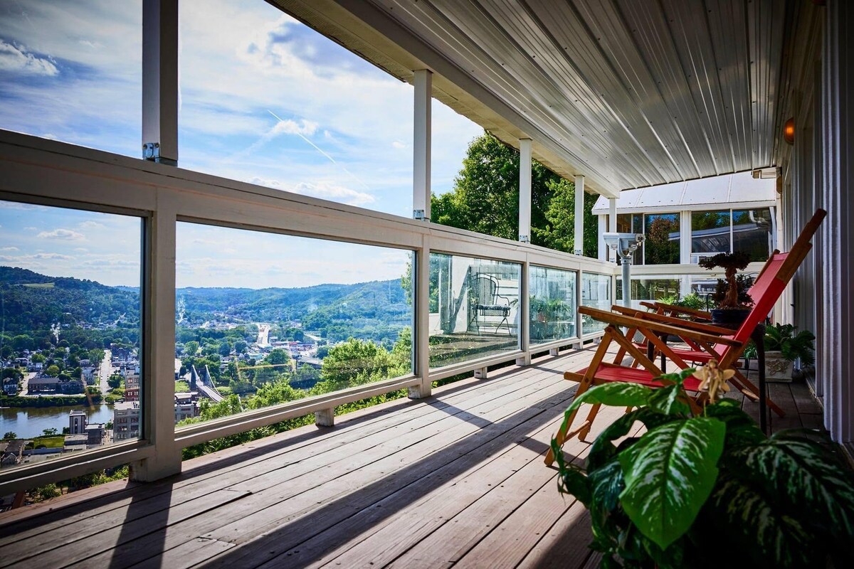 Luxury Home w/Pool+Stunning View