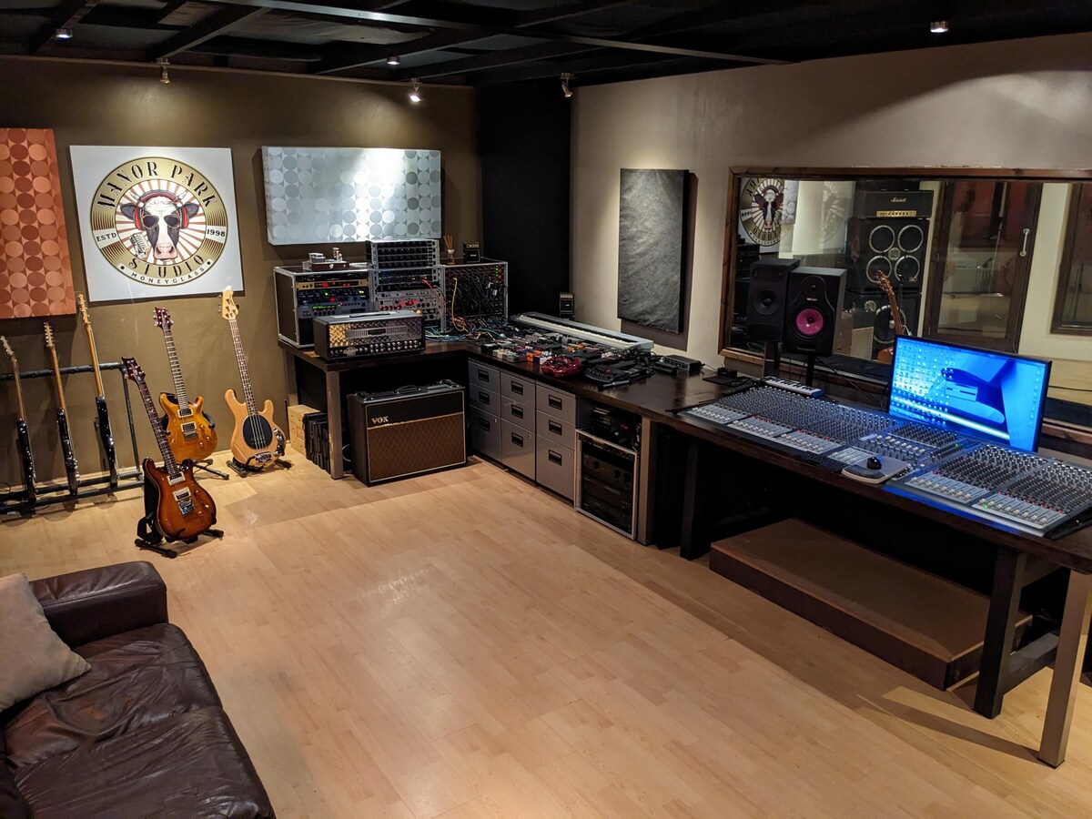 Rockstar Retreat and Recording Studio Experience!