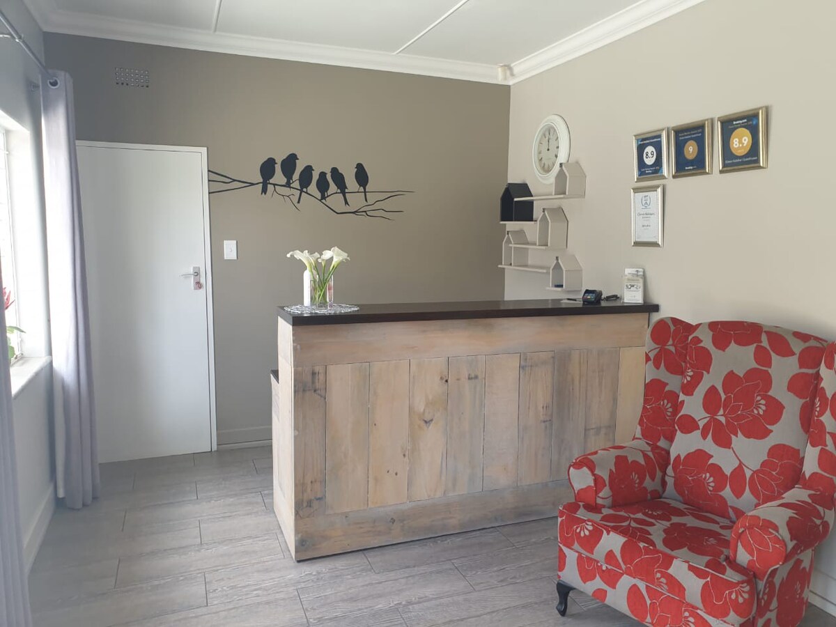 Green Kalahari Guesthouse | Warthog Room #5